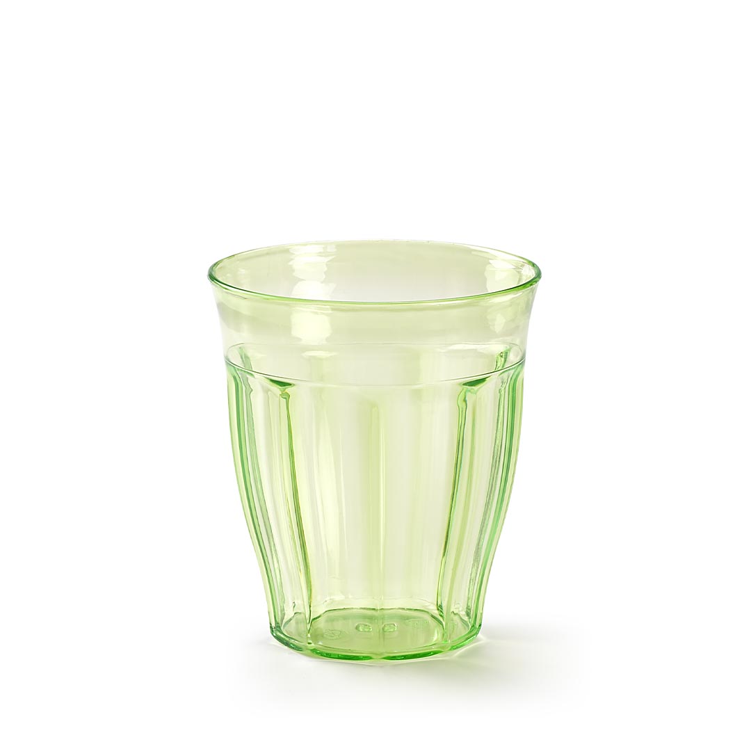 ¿Cuánto es 250 ml de agua en vasos?