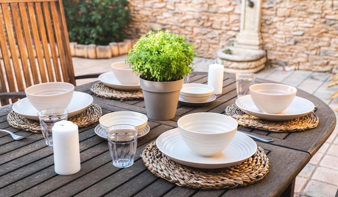 La Vajilla Classic es una buena opción para tus cenas en la terraza